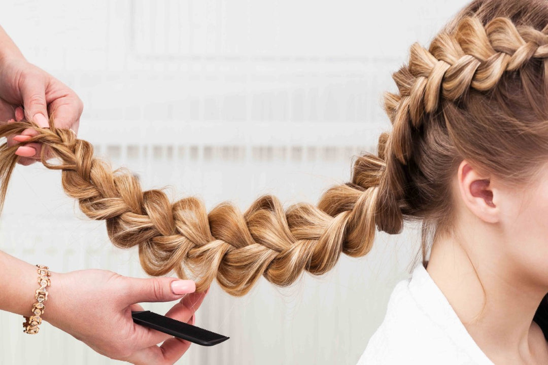 HOW TO MAKE FRENCH BRAID