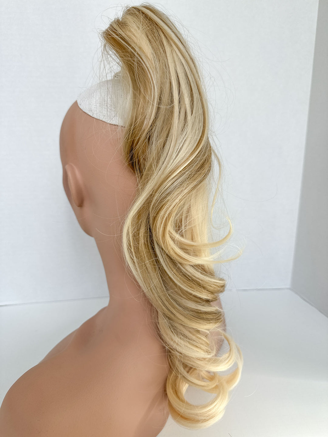 #color_brown-mix-light-blonde