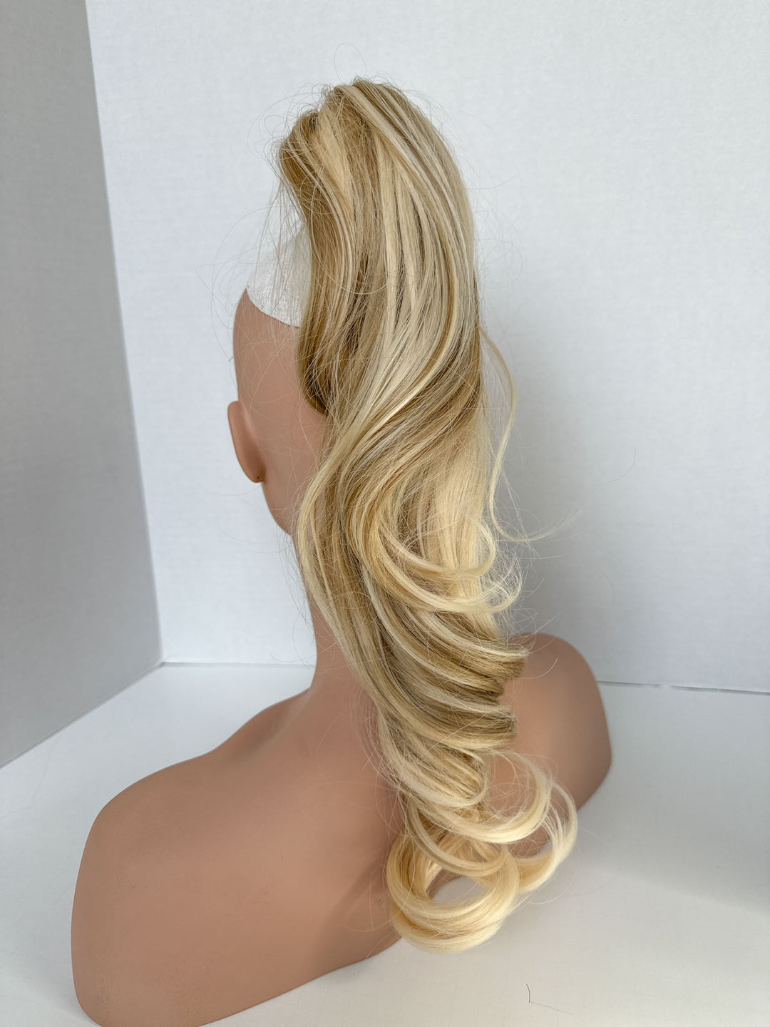 #color_brown-mix-light-blonde