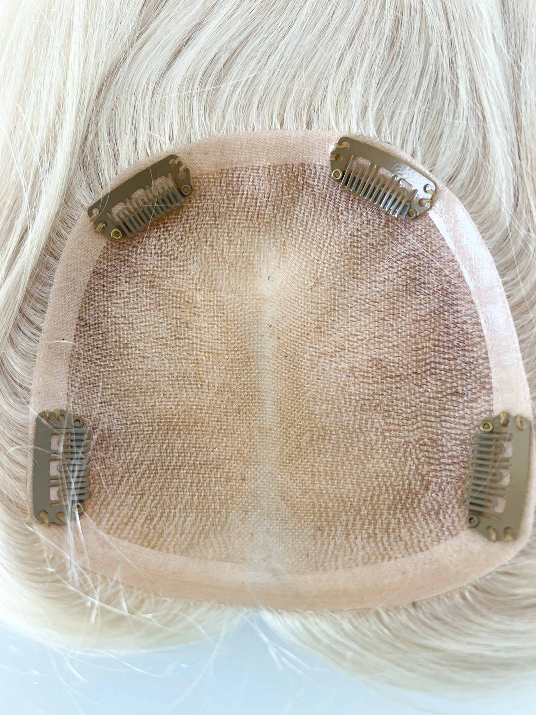 #color_platinum-blonde