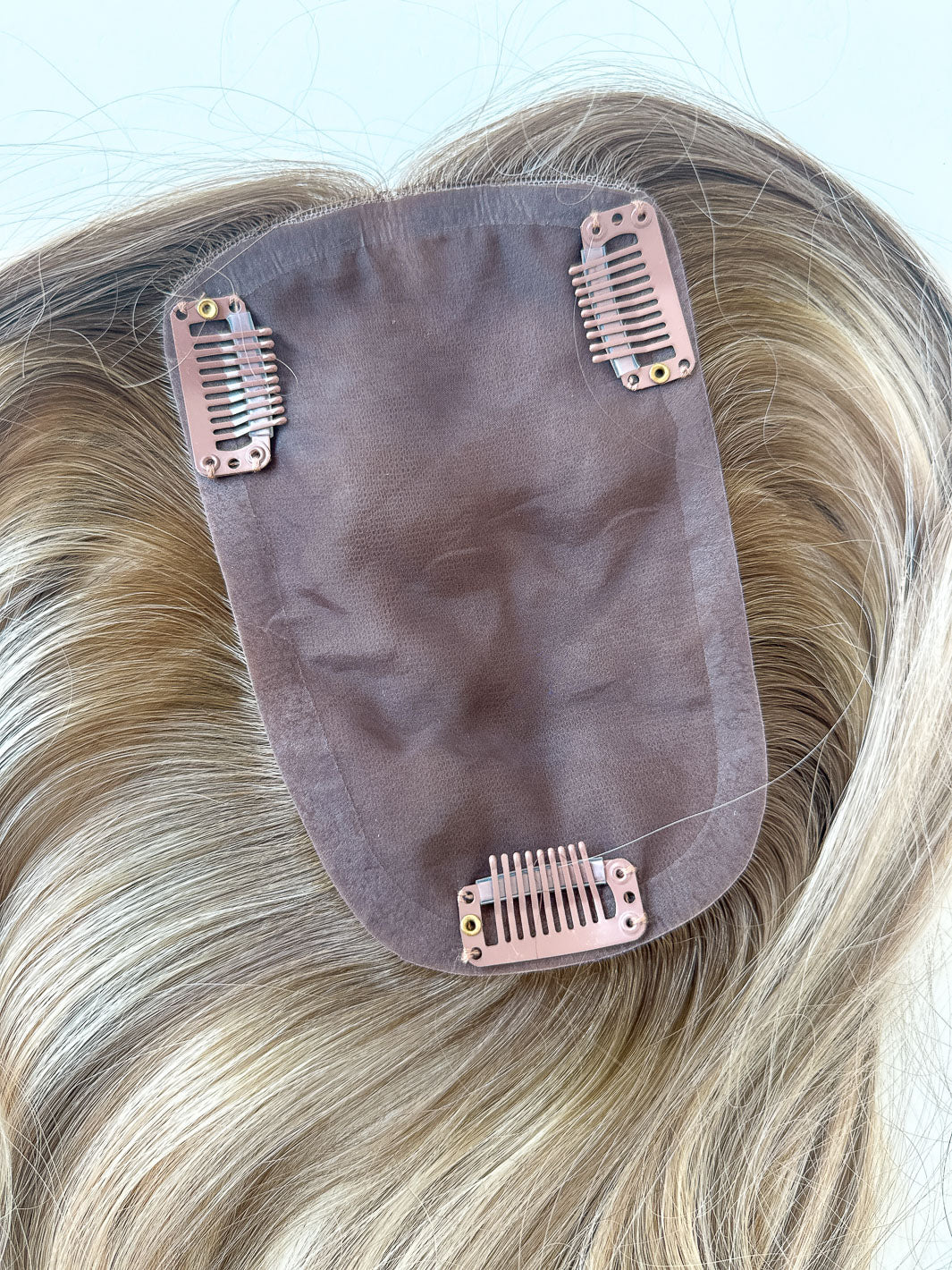 Hair Topper Rooted Blonde Highlights