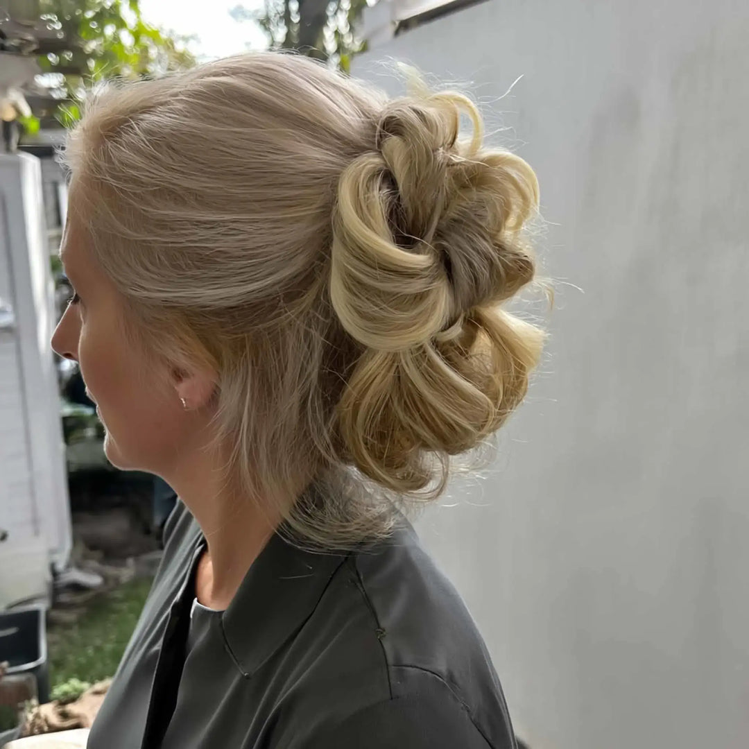 bun extensions#color_golden-blonde-mix-bleach-blonde