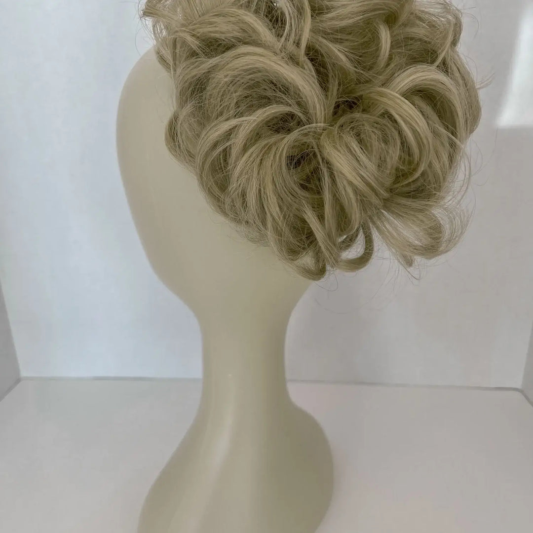 blonde bun wig#color_sandy-ash-blonde