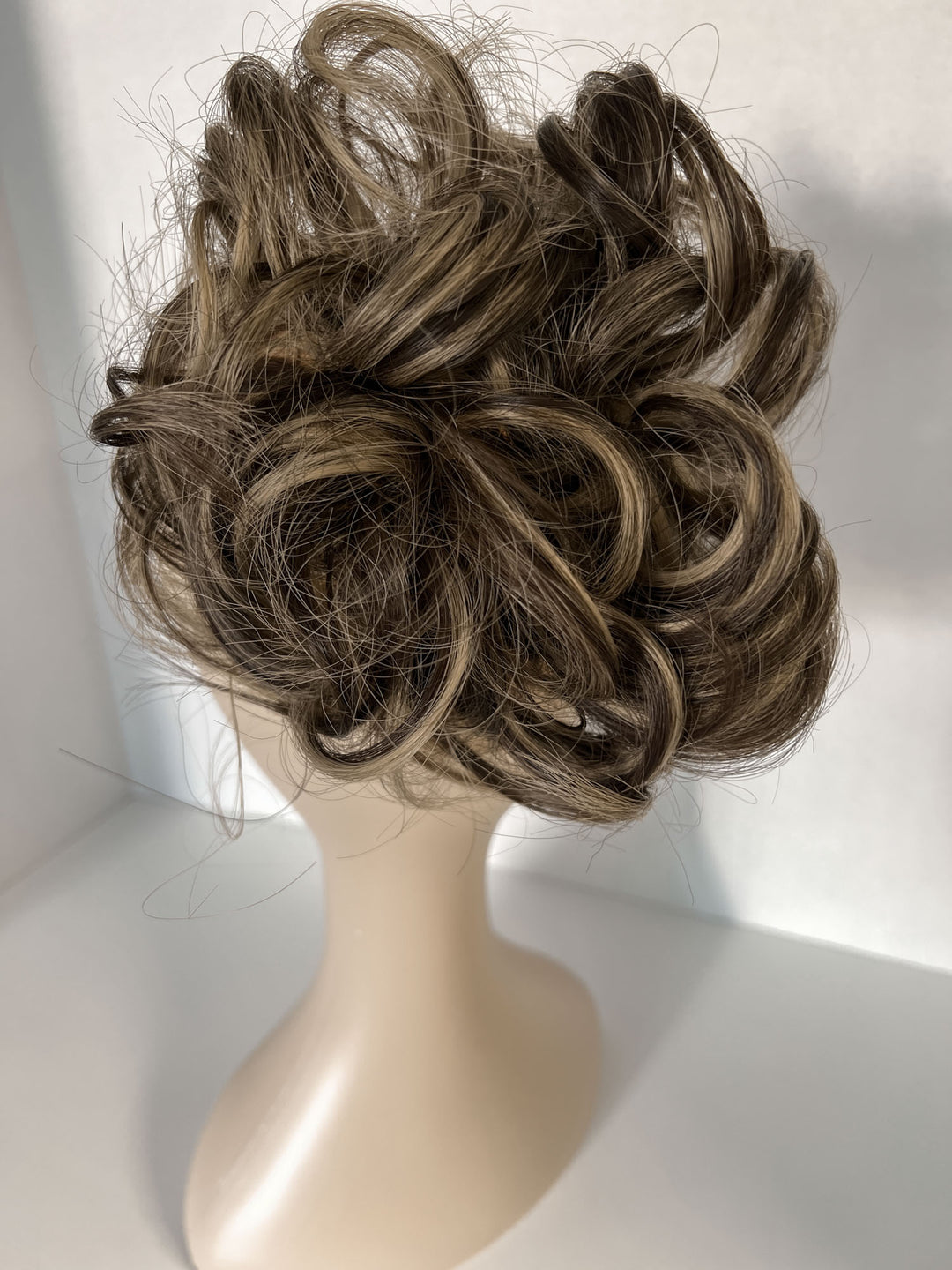 brown highlighted bun hairpiece#color_ash-blonde-mix-light-brown